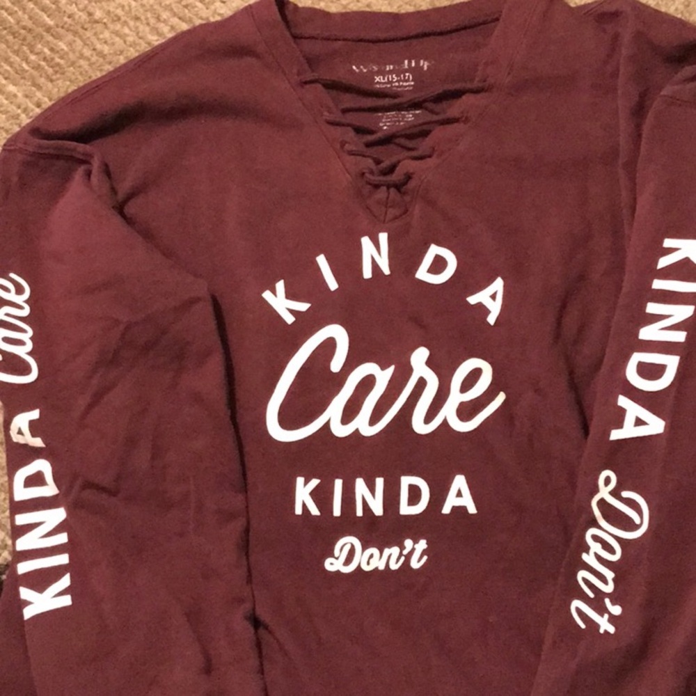 Ladie’s Maroon Shirt-XL w/ logo